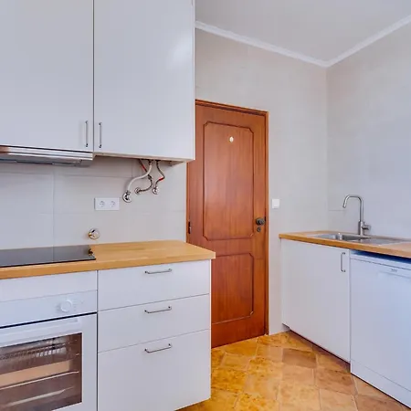 Mira Seaside Escape Apartment